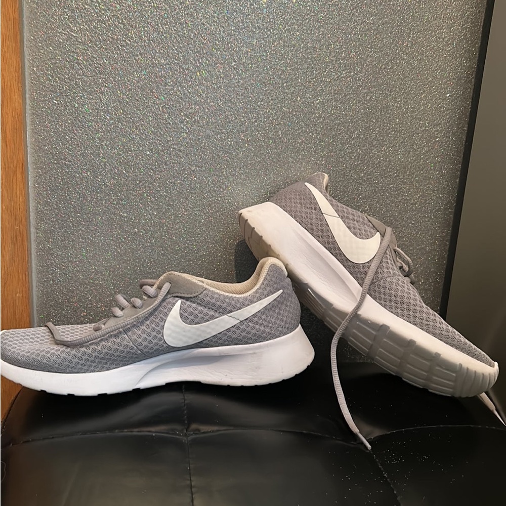 Nike women roshe